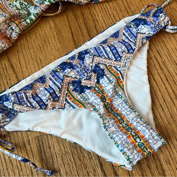 🆕 NWT Rachel Roy Moroccan Blue print halter bikini - large bottoms, medium top - Picture 8 of 13